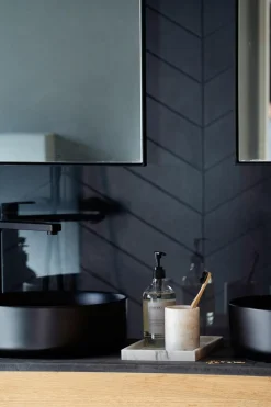 Best Fat Marmor beige Baderomsartikler