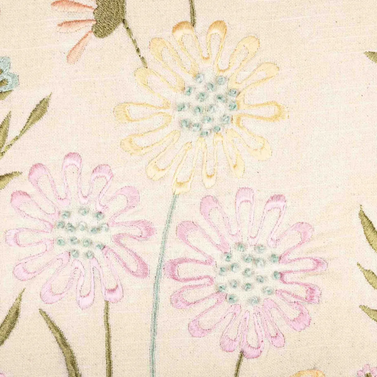 Puterekk Saga brodert multi 48x48cm Putetrekk