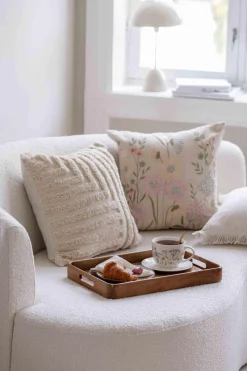 Puterekk Saga brodert multi 48x48cm Putetrekk