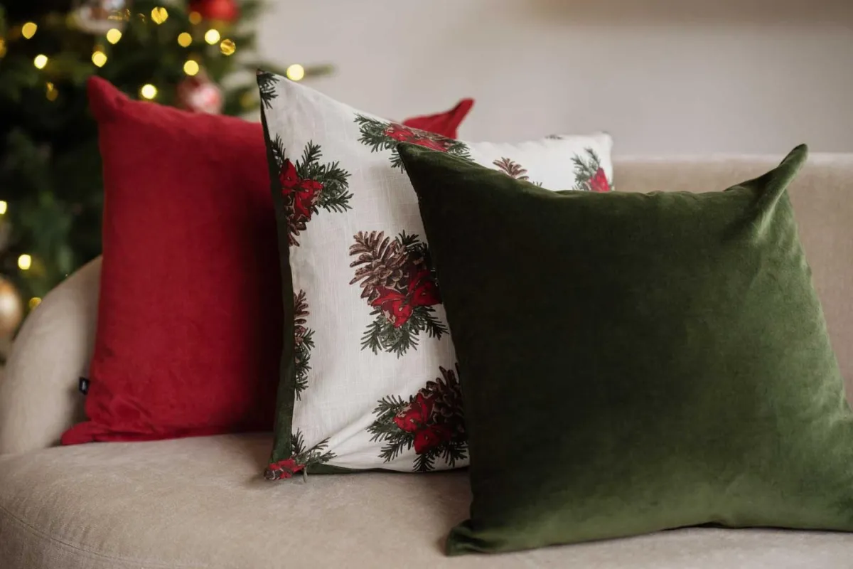 New Putetrekk Dolores Mørkerød Putetrekk|Juletekstil