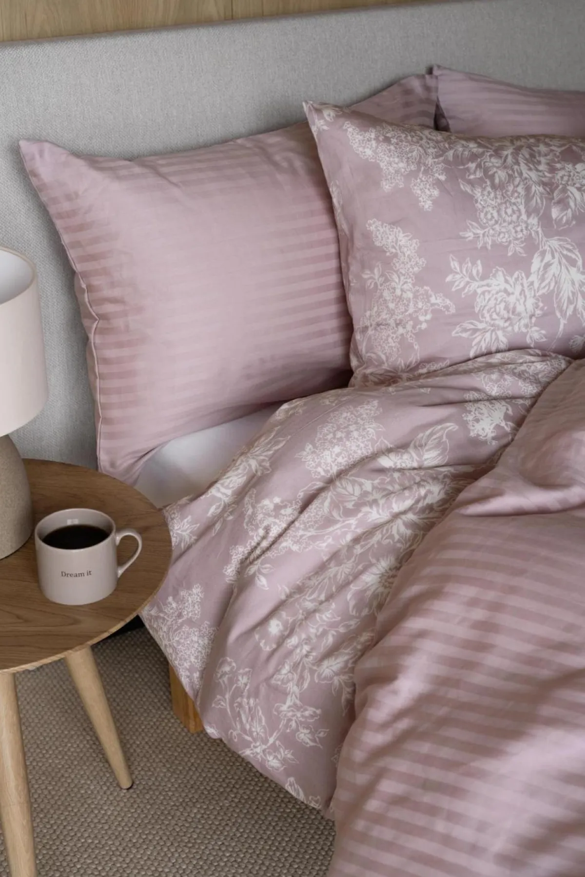 Sale Sengesett Amalia Sateng 140x200 cm, rosa Gavetips